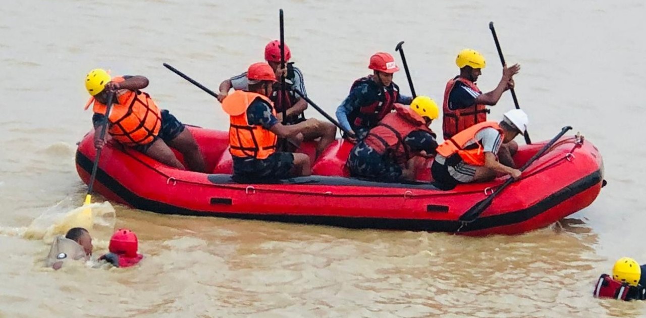 विपद् उद्धारका लागि १३४ गोताखोरसहित २६ हजार तयारी अवस्थामा