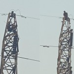 बाटोको काम रोक्न माग गर्दै हाइटेन्सनको पोलमा चढे युवक