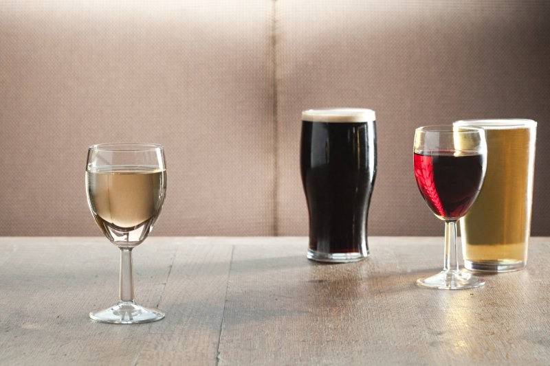 बियरभन्दा साँच्चै स्वस्थकर हुन्छ वाइन ?