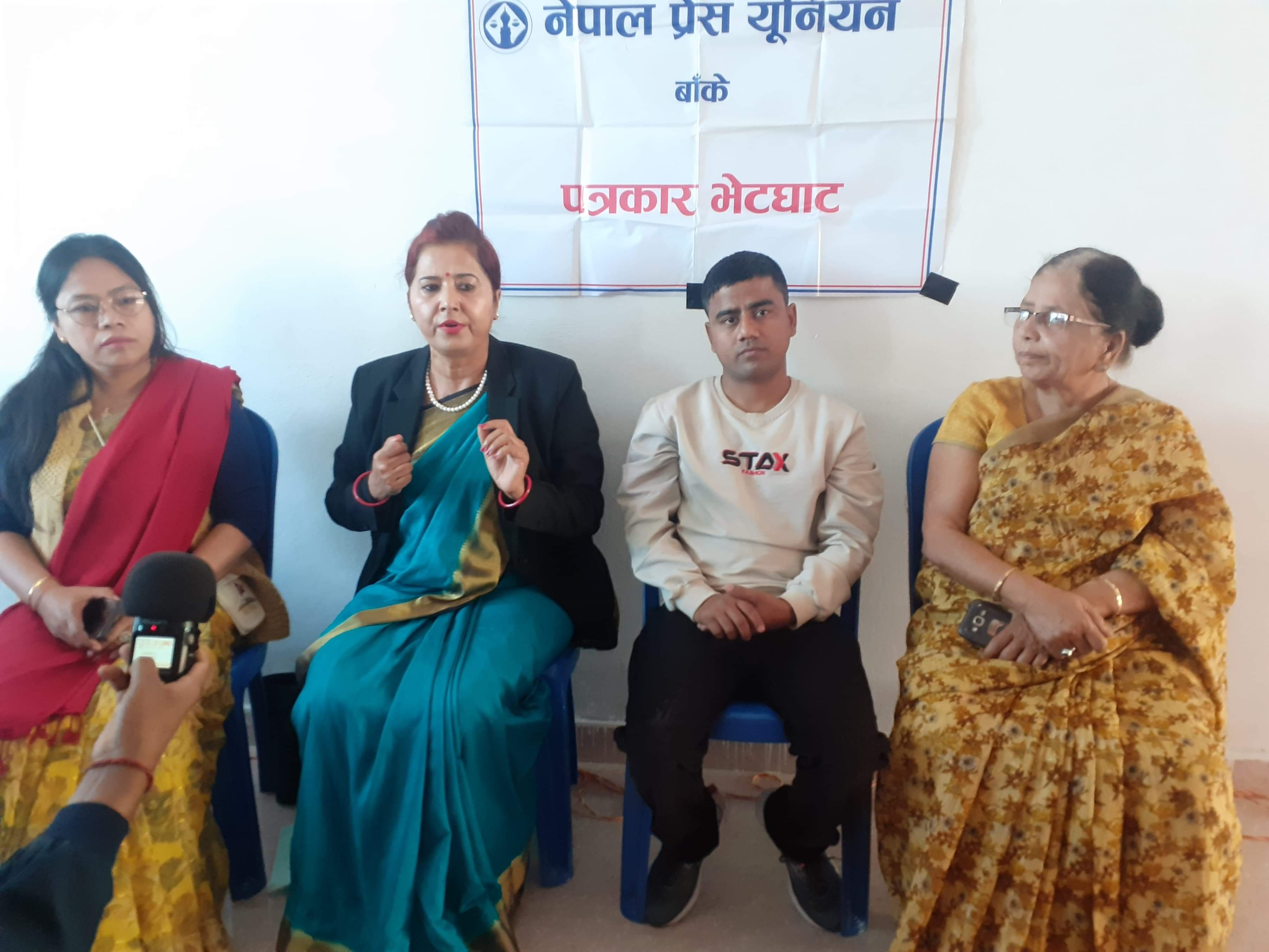 'सरकार समृद्धि र सुशासनमा असफल, भाषणमा मात्रै सफल' :कांग्रेस नेतृ डिला संग्रौला