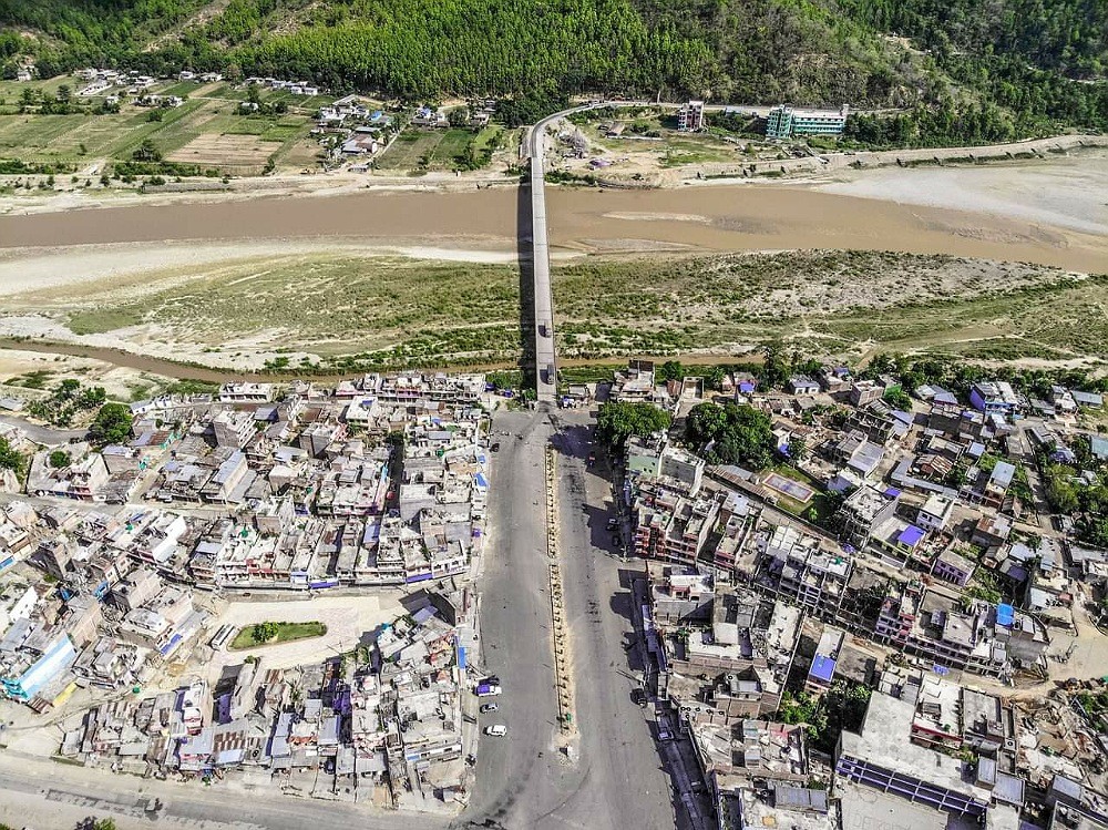 भालुवाङका स्थानीयबासी स्वास्थ्य सेवाबाट बञ्चित, बुटवल धाउनुपर्ने बाध्यता