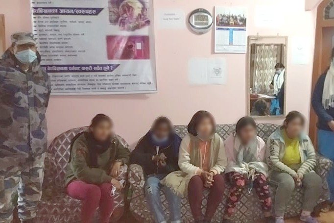भारत लैजादै गरिएका ४ जना महिलाको सशस्त्र प्रहरीले गर्यो उद्दार