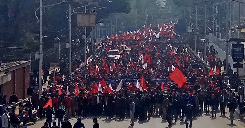 प्रचण्ड-नेपाल समूूहले निकाल्यो काठमाडौंमा बिशाल जन प्रदर्शन