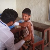 बाँकेमा बालबालिकालाई कोरोना विरुद्धको फाइजर खोप लगाउन सुरु