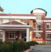 २६ लाखसहित पक्राउ परका कर अधिकृत सापकोटालाई अख्तियारमा बुझाइयो