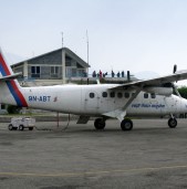 जहाजमा क्षमता भन्दा बढी सामान बोक्ने नेपाल एयरका चालक दलसहित ७ जनालाई काम गर्न रोक