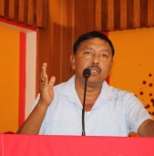 राजनीति गर्दै गरौंला पहिले जनताको ज्यान जोगाऔं: पूर्व मन्त्री गिरी