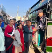 भूकम्पपछिको पुन:निर्माणका लागि एमाले बाँकेको स्वयंसेवक टोली रुकुमतर्फ