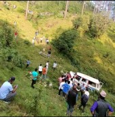 सल्यानमा जिप दुर्घटनामा २ जनाको मृत्यु, १४ घाइते