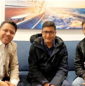 कांग्रेस केन्द्रीय सदस्य शिवाकोटी र मेरिल्याण्ड राज्यसभाका सदस्य भण्डारीबीच छलफल