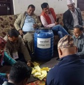 कांग्रेस बाँके अधिबेशन:सभापतिको मटपेटिका खोलियो, मतपत्र पटयाइँदै