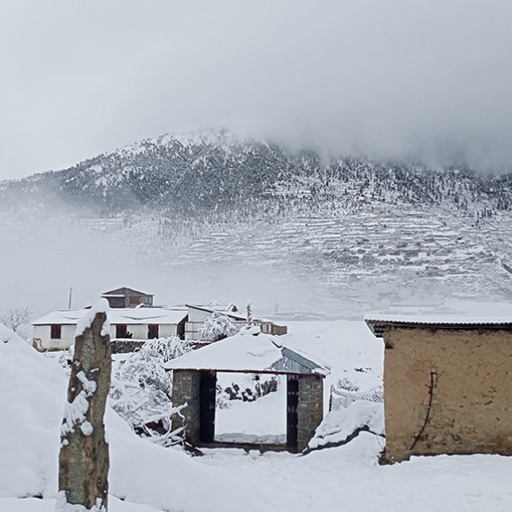 हिउँले हुम्लालाई छपक्कै छोप्यो