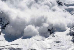 जुम्लामा हिउँमा फसेका ५५ जनालाई उद्दार गर्न हेलिकप्टर पठाउने तयारी, दुई जनाको मृत्यु