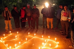पोखरा विमान दुर्घटनाका मृतकहरुको सम्झनामा दिप प्रज्ज्वलन