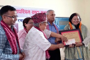 'अँध्यारो बस्तीकी नायिका'लाई कथा सम्मान