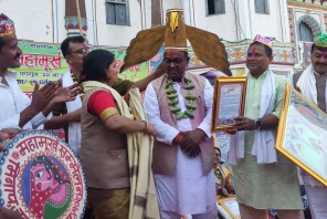 जनकपुरका मेयरलाई महामूर्खको उपाधि