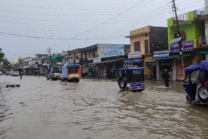धनगढी बजार डुवानमा, अस्पतालका वार्ड समेत जलमग्न