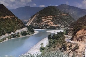 सुनकोशीमा जीप खस्दा तीन जना बेपत्ता