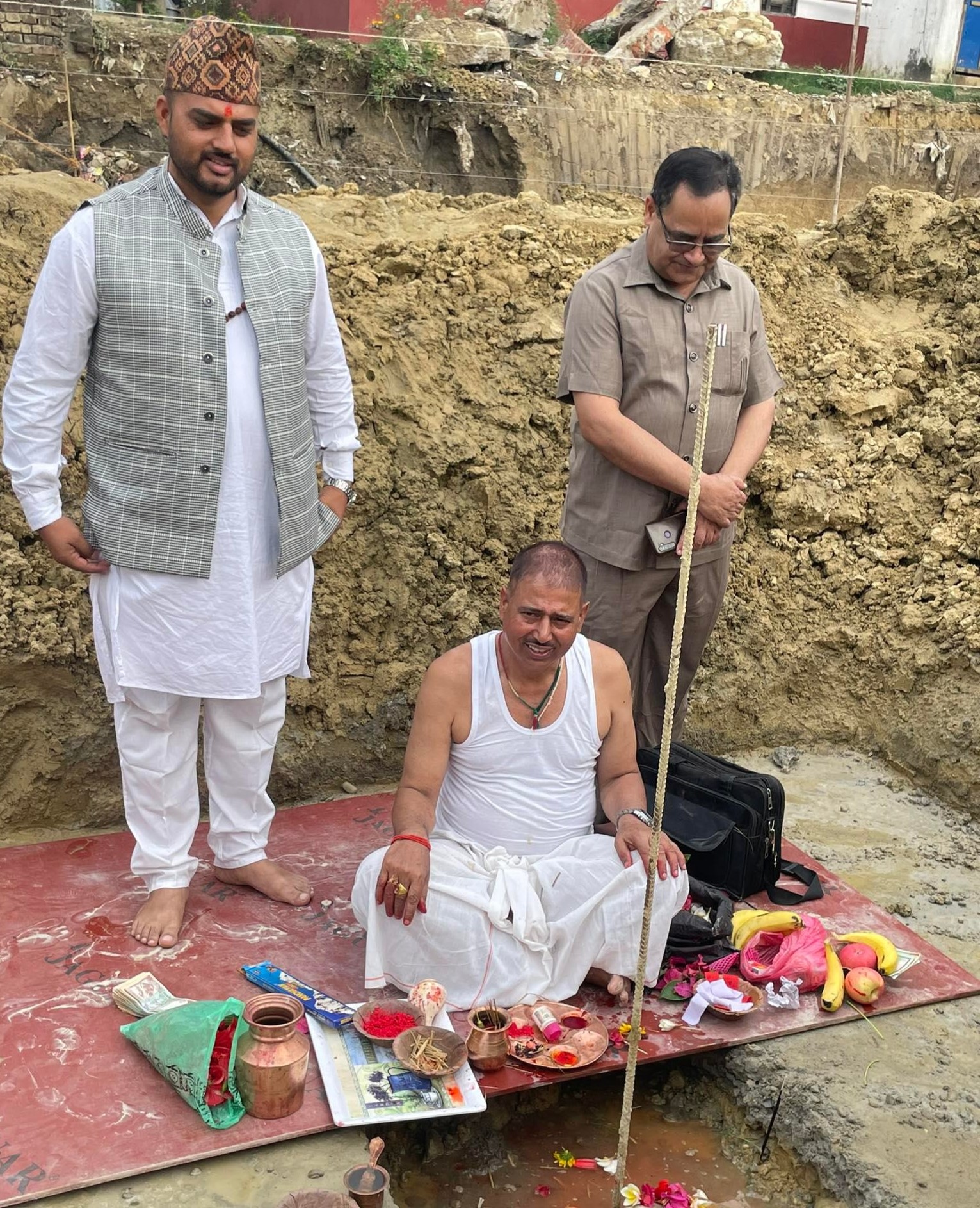 कोहलपुरमा त्रिवि क्षेत्रीय परीक्षा नियन्त्रण कार्यालयको भवन शिलान्यास