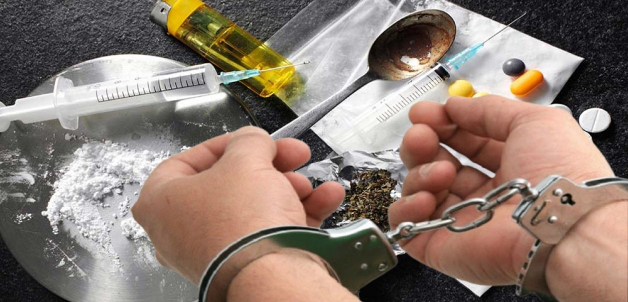 नेपालगन्जबाट १० ग्राम बढी खैरो हेरोइनसहित ३ जना प्रहरीको नियन्त्रणमा