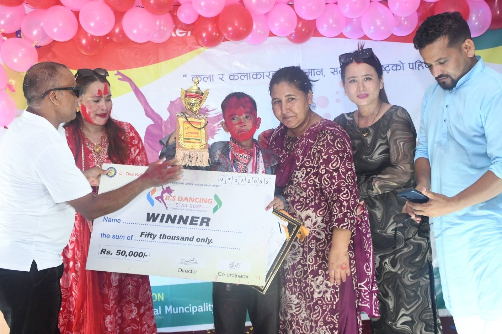 राप्तीसोनारी डान्सिङ स्टारको उपाधि रोमनजन गहतराजलाई