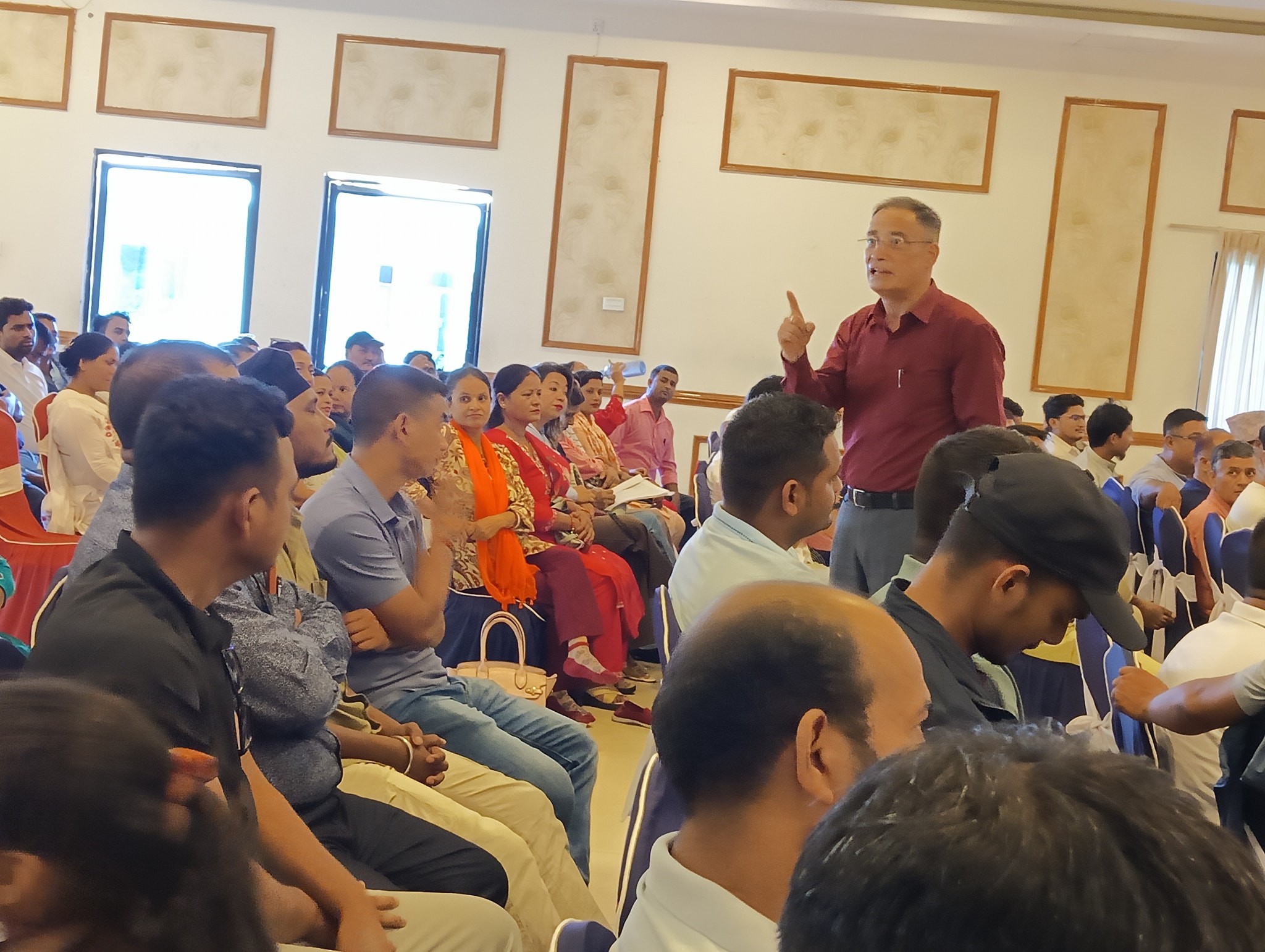 नेपालगञ्ज उपमहानगरपालिकाका कर्मचारीलाई सकारात्मक सोच सम्बन्धि अभिमुखीकरण