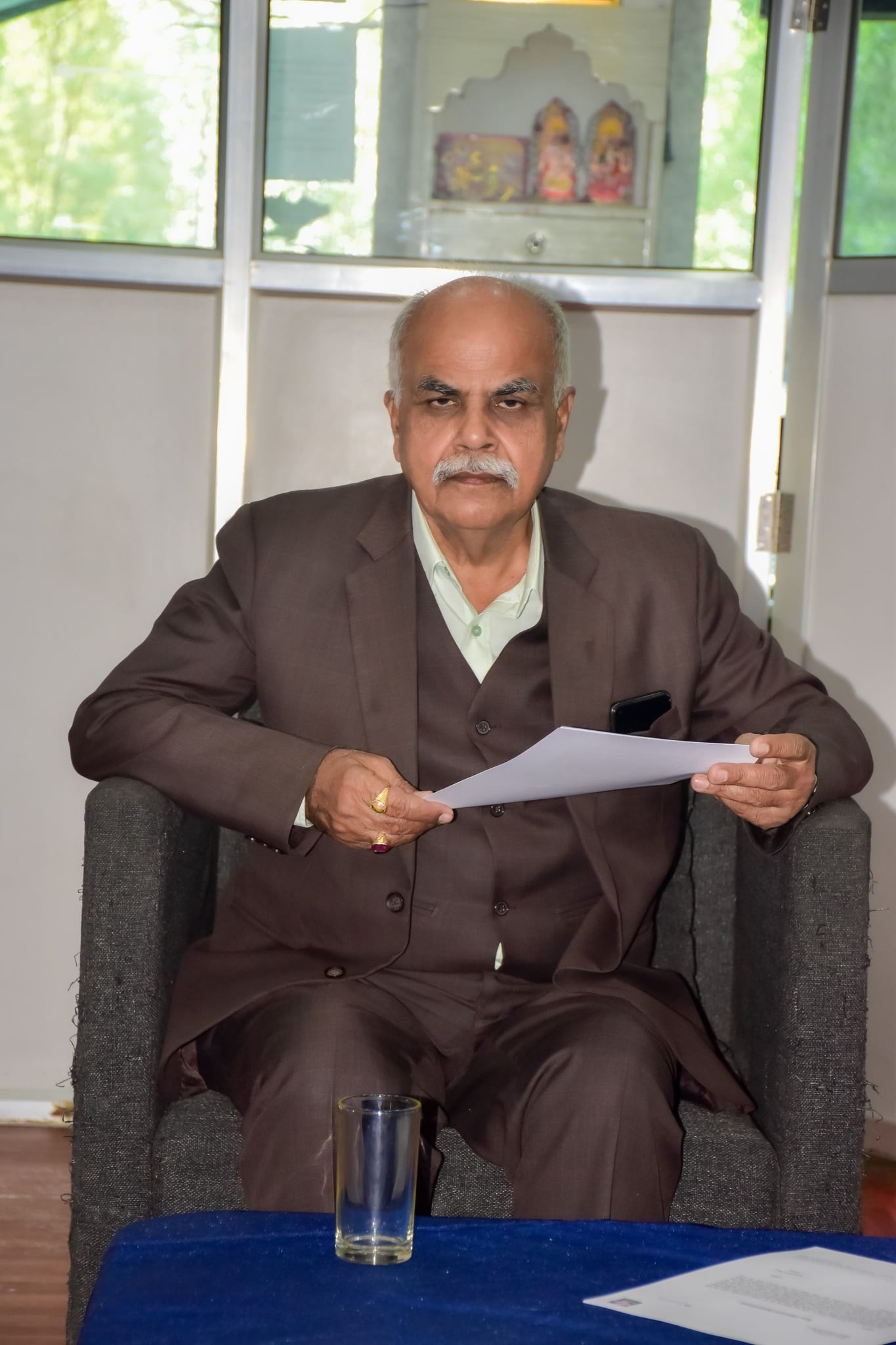 छानविन गर्न निवेदन दिनेमाथि नै मुद्दा चलाइएको मिश्रको जिकिर