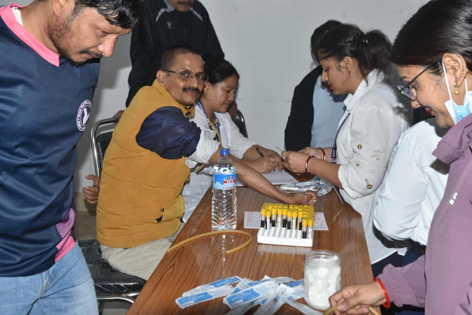 बाँकेका पत्रकारहरुको निःशुल्क मुटु चेकजाँच