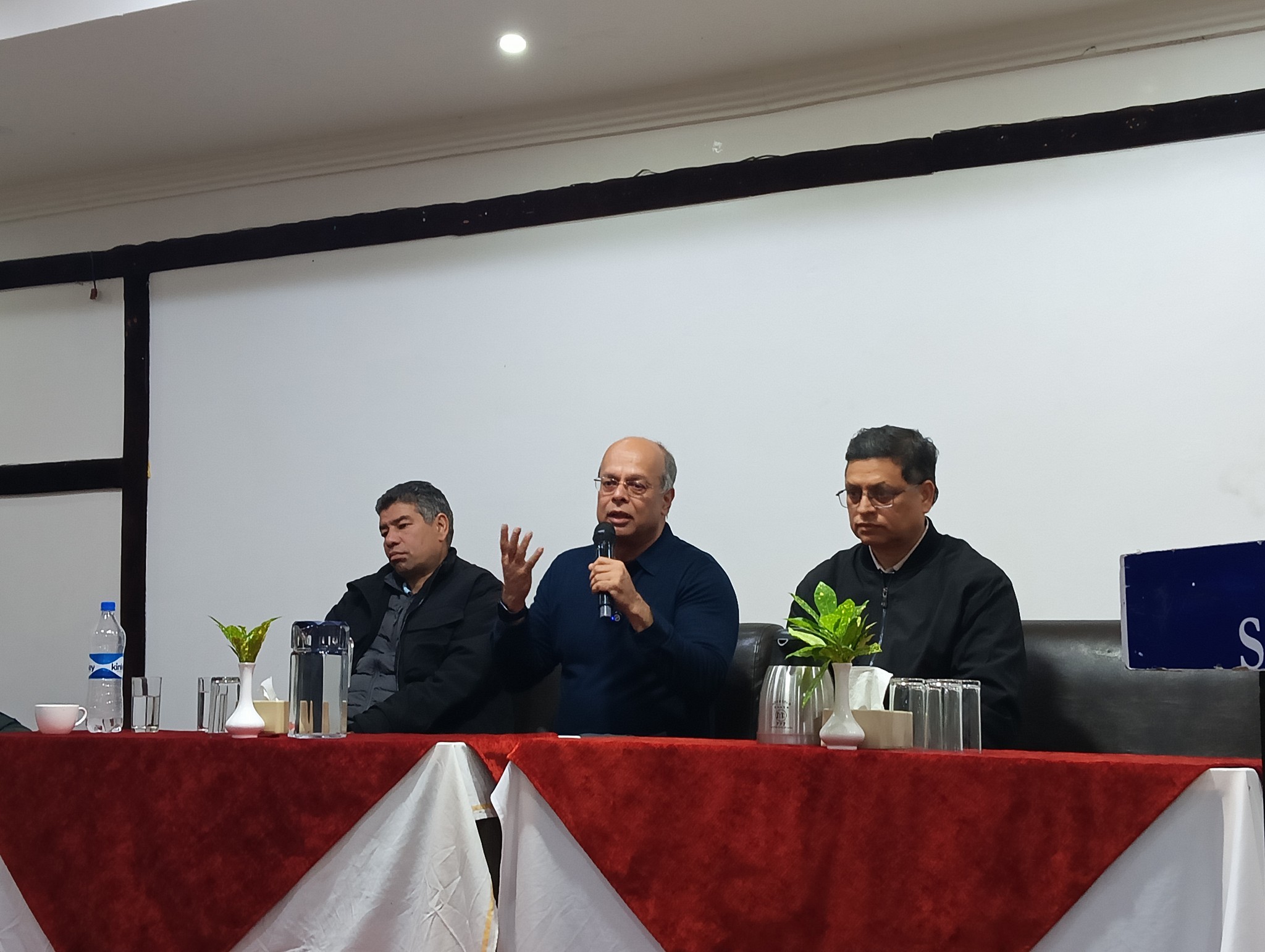 रिएक्टिव नभई प्रोएक्टिब पोलिटिक्स गर्ने गतिशील लोकतान्त्रिक पार्टीको नीति