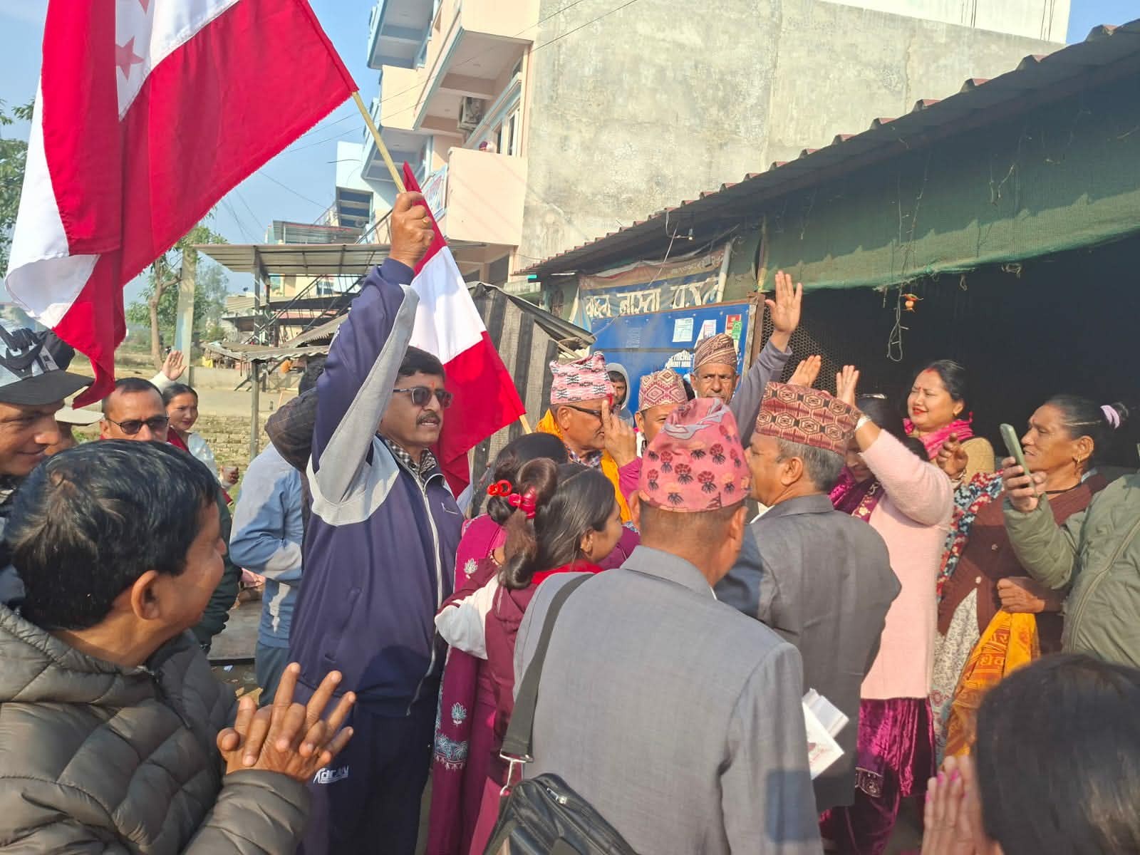 गौडेलले गरे आफ्नै वडामा घरदैलो