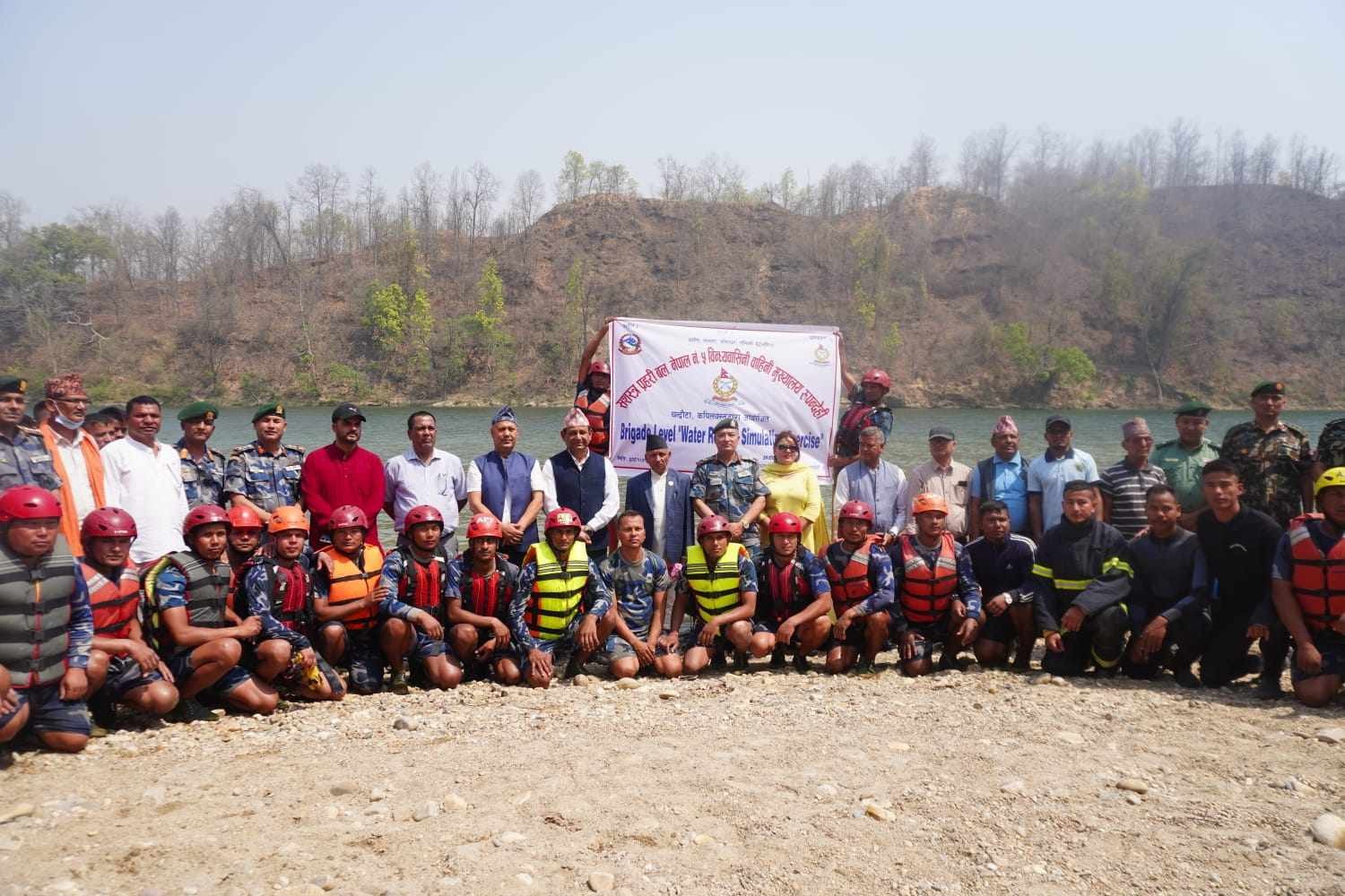 सशस्त्र प्रहरीद्वारा राप्ती नदीमा कृत्रिम घटना अभ्यास (फोटोफिचर)