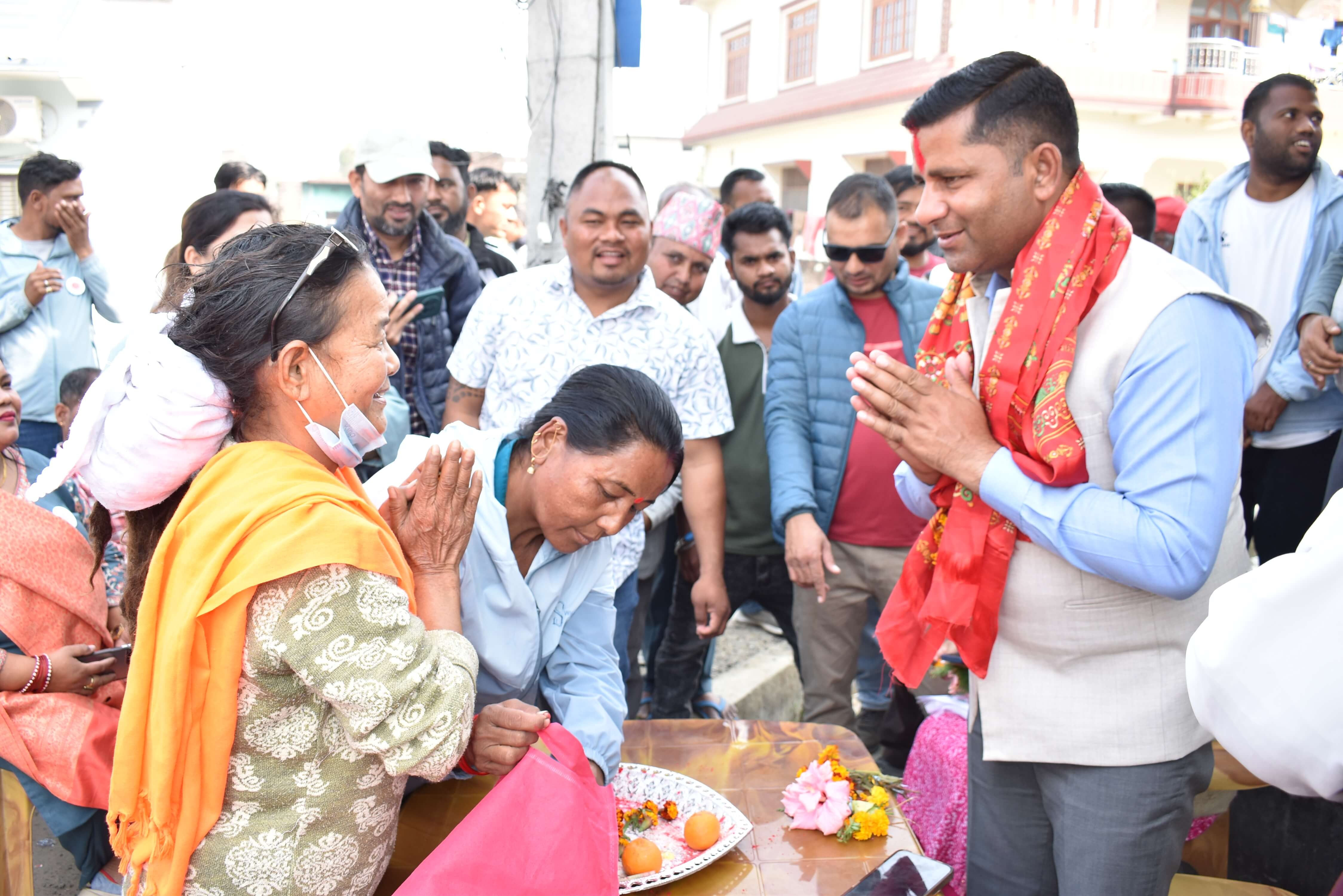 महिलाहरूका एजेण्डामा एमाले उम्मेदवार राईको जोड