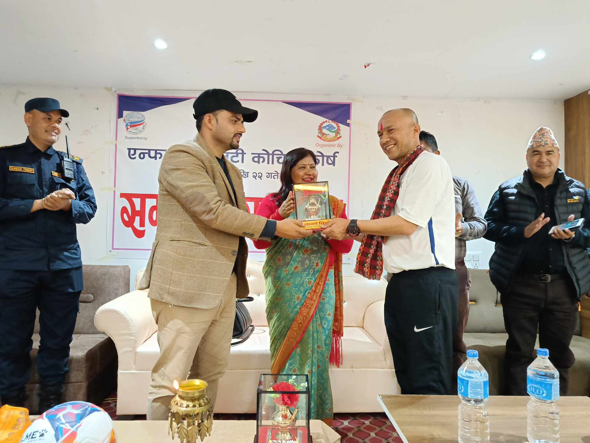 कोहलपुरमा संचालित 'एन्फा कम्युनिटी कोचिङ्ग कोर्ष' सम्पन्न