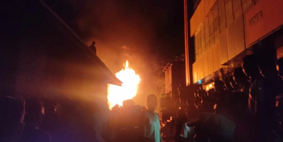 मुगुको गमगढी बजारमा भीषण आगलागी