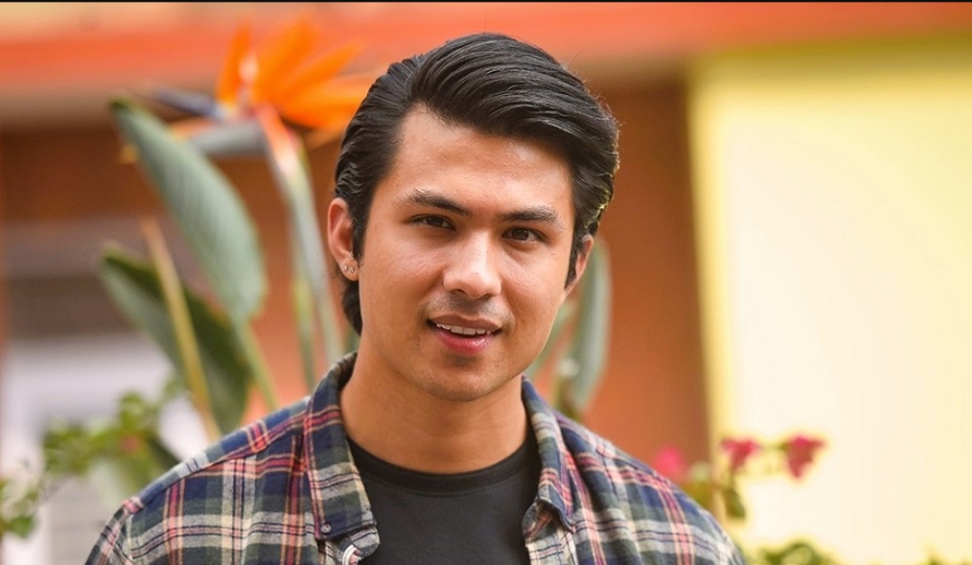 अभिनेता अनमोल केसी पक्राउ