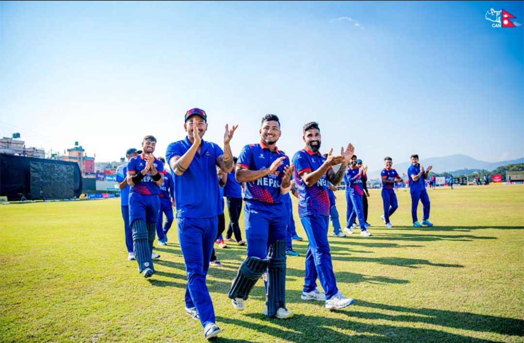 टस जितेर ओमानविरुद्द ब्याटिङ गर्दै नेपाल