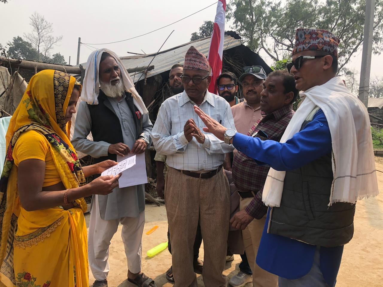 नरैनापुरको घरदैलोमा व्यस्त गौडेल भन्छन्–‘किसानका उत्पादनलाई बजारसम्म जोड्छु’