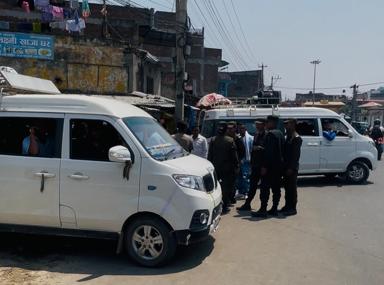 नेपालगञ्ज उपमहानगरपालिकाले हटायो नगरका अब्यवस्थित बसपार्क