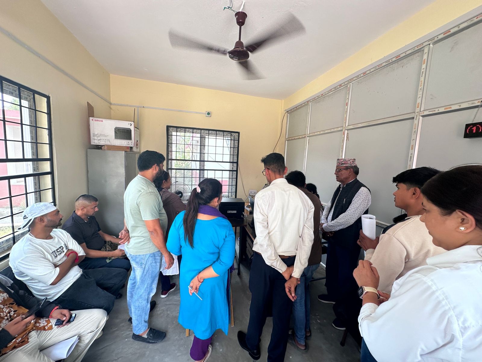 आप्रवासी सेवा केन्द्रको अनुगमन