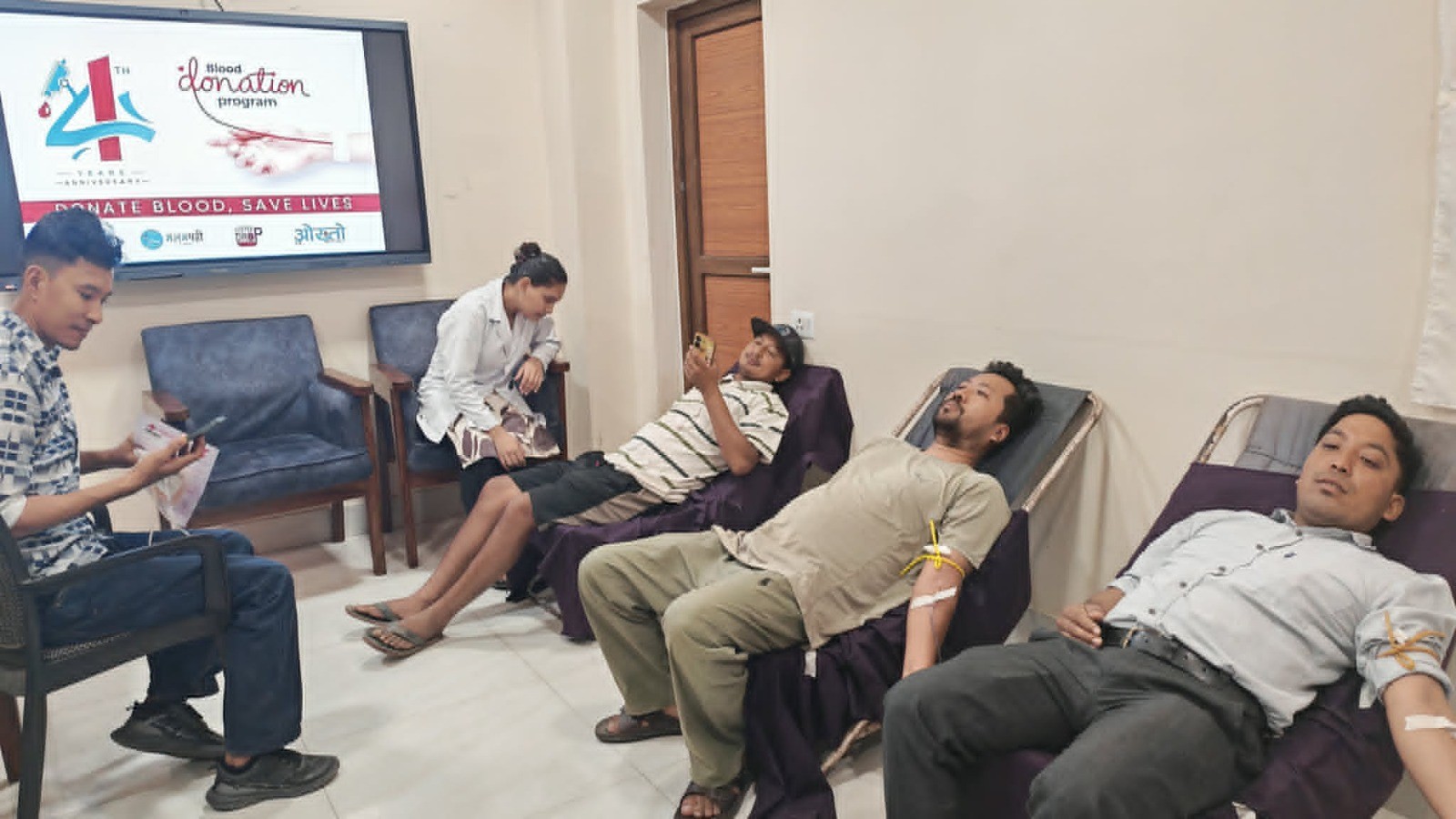 स्थापना दिवसमा थोपा प्रयोगशालाद्वारा रक्तदान कार्यक्रमः ४६ पिन्ट रगत संकलन