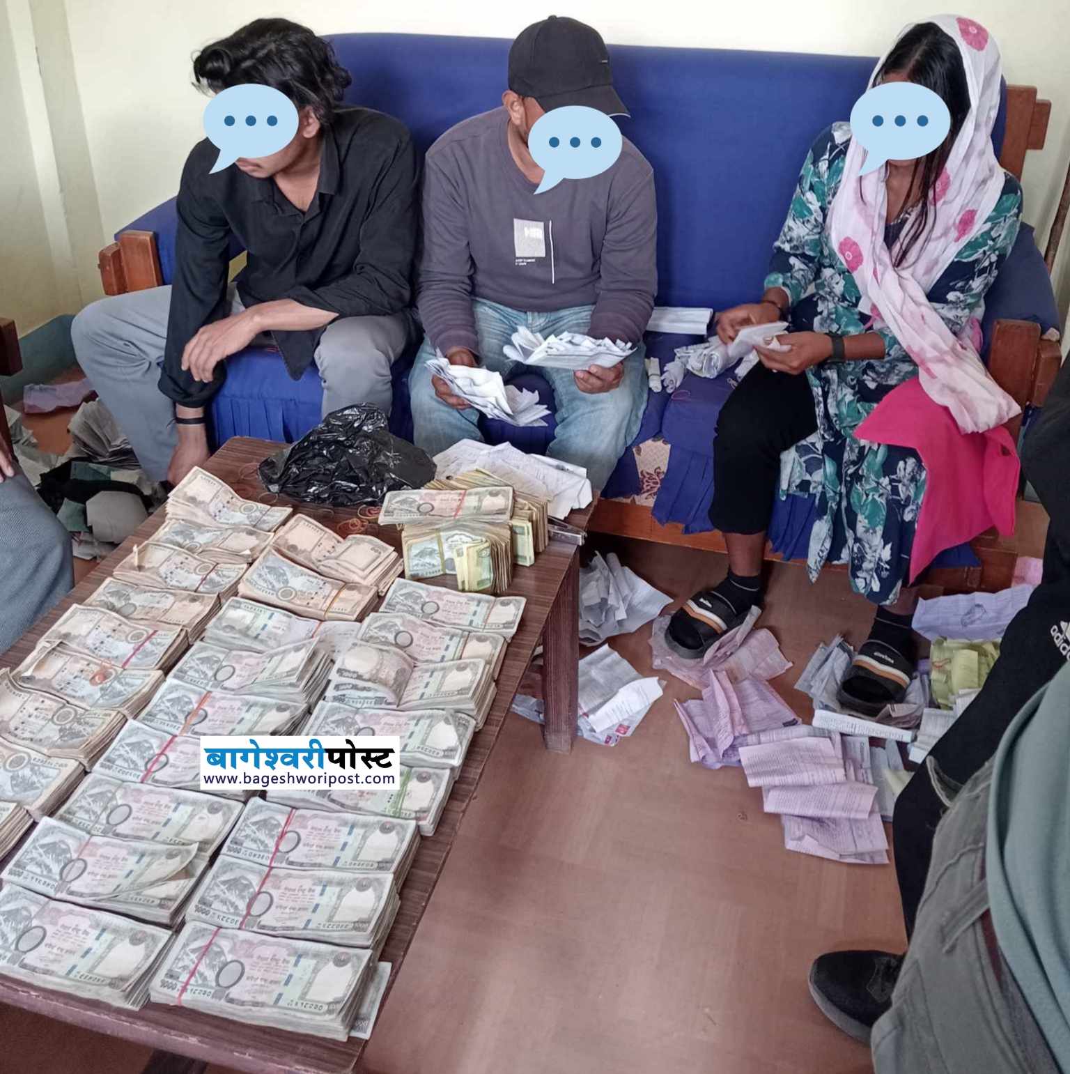 नेपालगन्जमा ३८ लाख रुपैयाँसहित  हुण्डी कारोबार गर्ने गिरोहका ३ जना पक्राउ