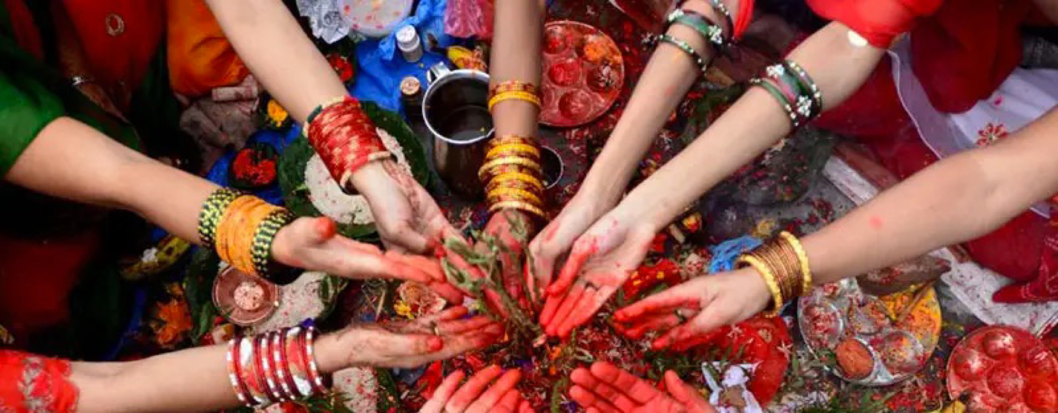 आज हरितालिका तीज, शिव–पार्वतीको पूजा गर्दै व्रत बस्दै महिला