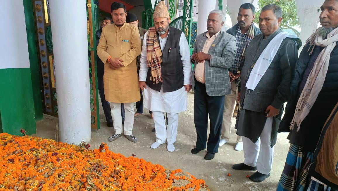 जसपा अध्यक्ष यादव समबेदना प्रकट गर्न नरैनापुरमा