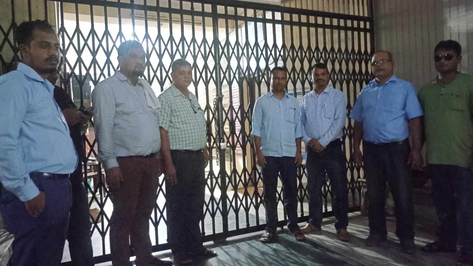 पुनः मतगणना गर्न ढिलाई गरेपछि फेरि तालाबन्दी