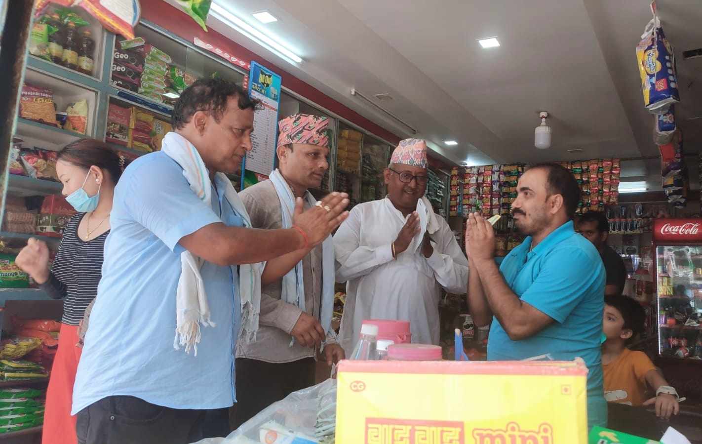 न्यूरोडका मतदाताहरुसँग प्रजातान्त्रिक प्यानल भेटघाटमा व्यस्त