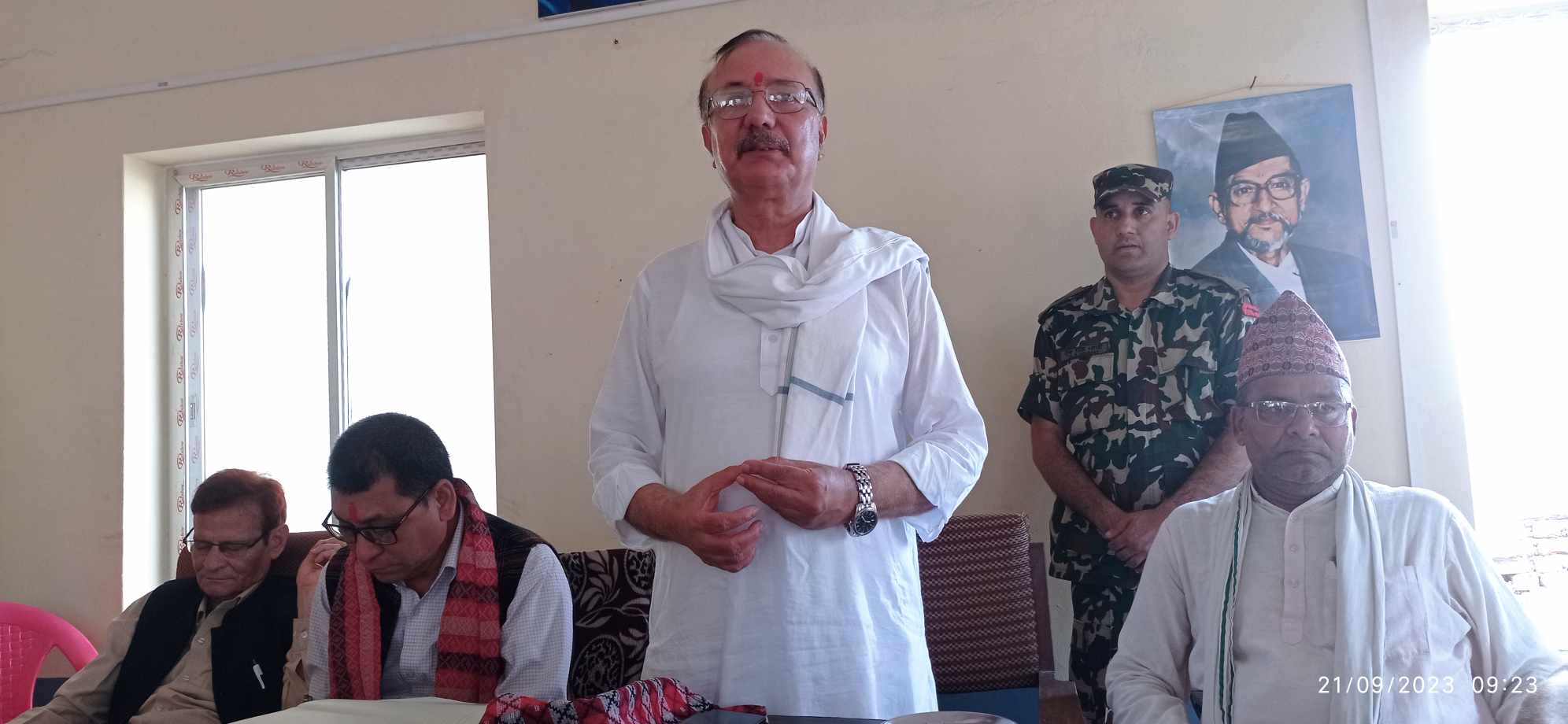 लोकतन्त्रको स्थायित्वका लागि विचलित नभएर कार्यक्षेत्रमा लाग्न रिजालको आग्रह