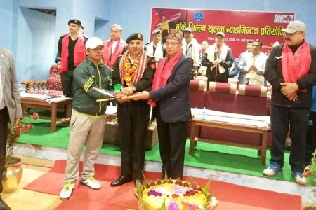 नेपालगञ्जमा आजदेखि खुल्ला ब्याडमिन्टन प्रतियोगिता सुरु