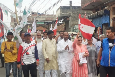 नेपालगन्ज वडा नम्वर ५ का मतदाताले भने–‘हाम्रो भोट प्रशान्त-कमरुद्दिनलाई’ 