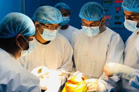 नेपालगञ्जमा पहिलो पटक घुँडाको पूर्ण जोर्नी प्रत्यारोपण