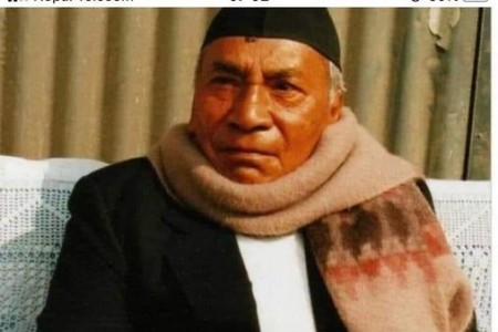 गणेशमान सिंहको स्मृति दिवसमा कांग्रेस बाँकेले दीप प्रज्ज्वलन गर्दै